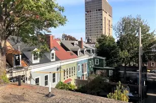 10 Fourth St Pl, Cambridge, MA 02141 - Photo 6