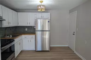 10 Woodman Way, Newburyport, MA 01950 - Photo 4