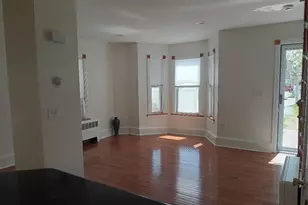 45 West 4th, Lowell, MA 01850 - Photo 4
