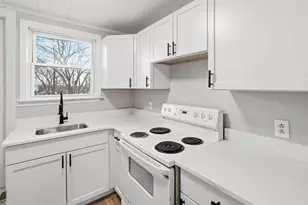 75 Chatham, Worcester, MA 01609 - Photo 14