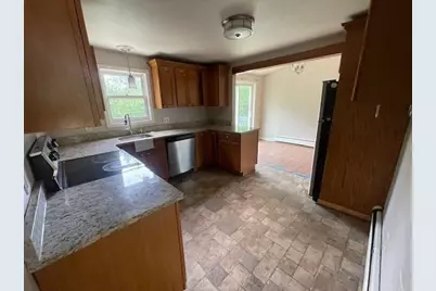 352 Reed St, Warren, MA 01083 - Photo 12