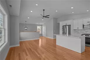 85 Colonial, Cumberland, RI 02864 - Photo 6