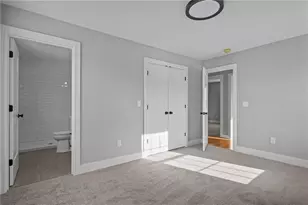 85 Colonial, Cumberland, RI 02864 - Photo 14