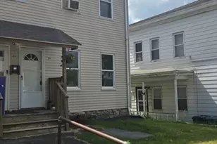 29 Beech St, Fitchburg, MA 01421 - Photo 1