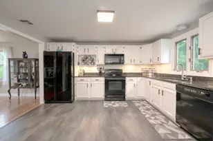 42 Van Buren Dr, Abington, MA 02351 - Photo 20