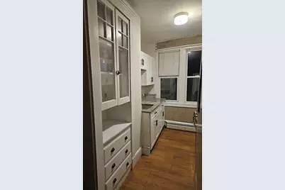 72 Central #6, Peabody, MA 01960 - Photo 4