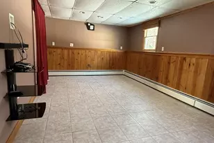 81 Thayer St, Millville, MA 01529 - Photo 24