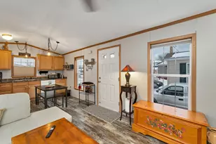 66 Brookwood, Salem, NH 03079 - Photo 4