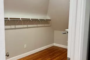 22 Clark St, Holyoke, MA 01040 - Photo 4