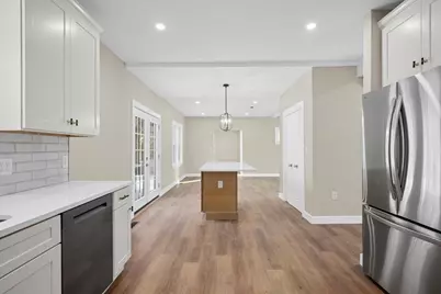 270 Brattle St, Holden, MA 01520 - Photo 6