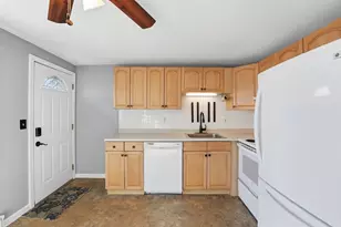 269 Chicopee St, Chicopee, MA 01013 - Photo 6