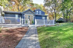 7 West St, Melrose, MA 02176 - Photo 2