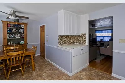 854 Grayson Dr, Springfield, MA 01119 - Photo 10