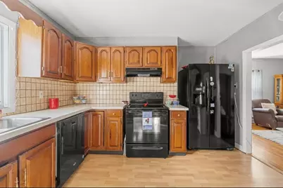 24 Valley Street, Fall River, MA 02724 - Photo 10