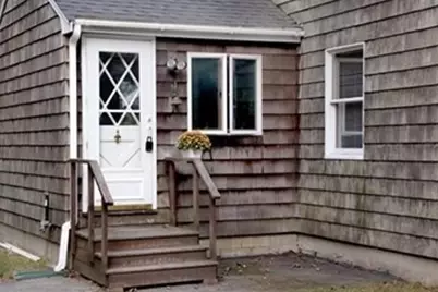 37 Eames St, North Reading, MA 01864 - Photo 2