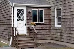 37 Eames St, North Reading, MA 01864 - Photo 2