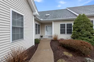 47 Orchard Meadow Dr, Shrewsbury, MA 01545 - Photo 2