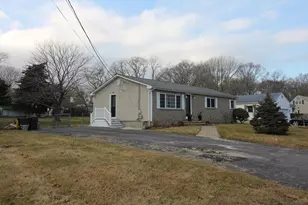 24 Greenfield Rd, Westport, MA 02790 - Photo 2