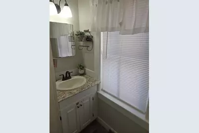 14 Brookline St, Pepperell, MA 01463 - Photo 8