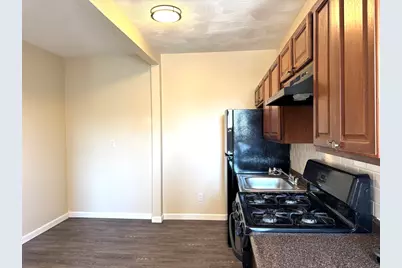 838 Western Ave #2R, Lynn, MA 01904 - Photo 2