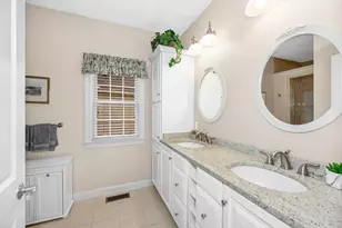 141 Cortland Dr, North Andover, MA 01845 - Photo 10