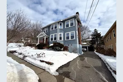 31 Oakley Rd #1, Watertown, MA 02472 - Photo 2