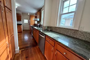 31 Oakley Rd, Watertown, MA 02472 - Photo 16