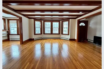 31 Oakley Rd #1, Watertown, MA 02472 - Photo 4