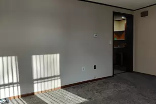 1215 Pawtucket, Lowell, MA 01854 - Photo 4