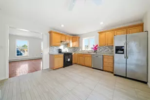 237 North St, Weymouth, MA 02191 - Photo 6