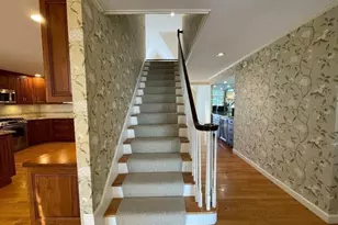 2 Windpath E, West Springfield, MA 01089 - Photo 8