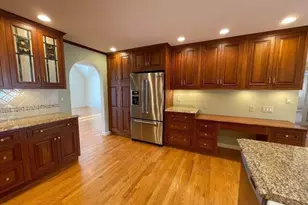 2 Windpath E, West Springfield, MA 01089 - Photo 16