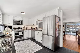 126 Merrimac St, Newburyport, MA 01950 - Photo 12