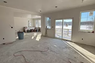 4 Sterling St, Shrewsbury, MA 01545 - Photo 8