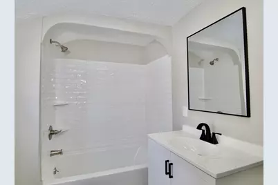 1088 Sumner Ave, Springfield, MA 01118 - Photo 32