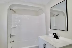 1088 Sumner Ave, Springfield, MA 01118 - Photo 32