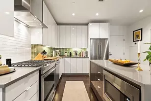 2 W Sixth St, Boston, MA 02127 - Photo 10