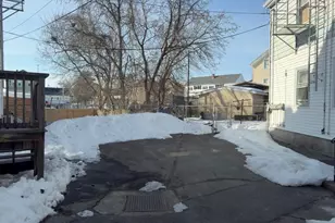 1155-1157 Pleasant St, Fall River, MA 02723 - Photo 10