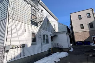 1155-1157 Pleasant St, Fall River, MA 02723 - Photo 14