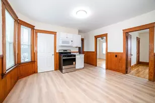 82 Tower St, Worcester, MA 01606 - Photo 10