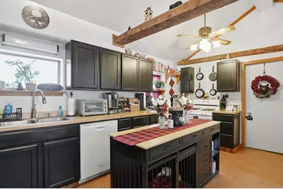 8 School St, Adams, MA 01220 - Photo 18