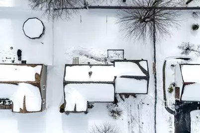 35 Silvin Rd, Chicopee, MA 01013 - Photo 6