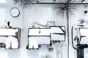 35 Silvin Rd, Chicopee, MA 01013 - Photo 6