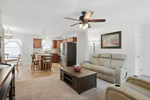 9 Lily Ln, Templeton, MA 01436 - Photo 6