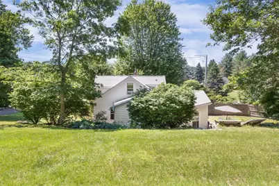 29 Elm St, Franklin, MA 02038 - Photo 32