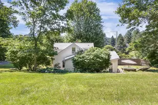 29 Elm St, Franklin, MA 02038 - Photo 32