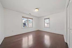 391 Pleasant St, Melrose, MA 02176 - Photo 10