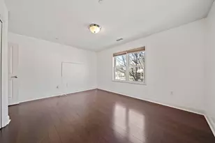 391 Pleasant St, Melrose, MA 02176 - Photo 12