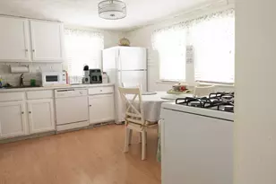 92 Pemberton St, Revere, MA 02151 - Photo 6