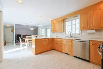 18 Bubbling Brook Rd, Franklin, MA 02038 - Photo 12